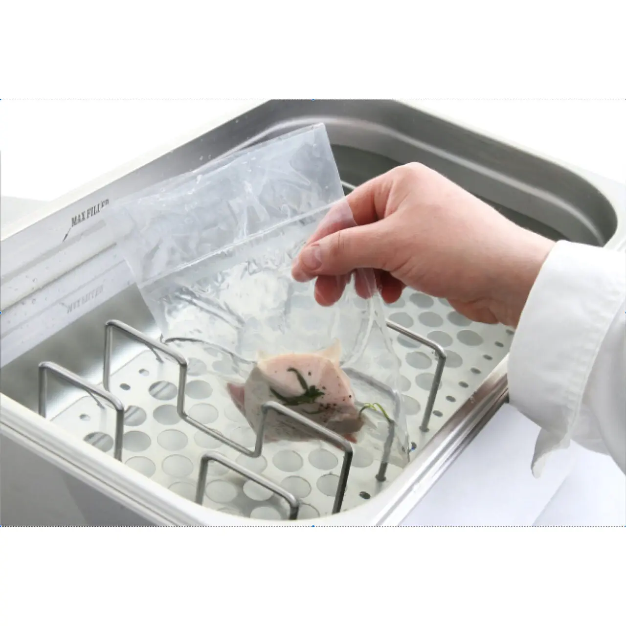 Aparat de gatit Sous-Vide GN 2/3 Hendi, 400 W, Termostat 35?-90?C, Capac sigilat ermetic, Argintiu - imagine 3