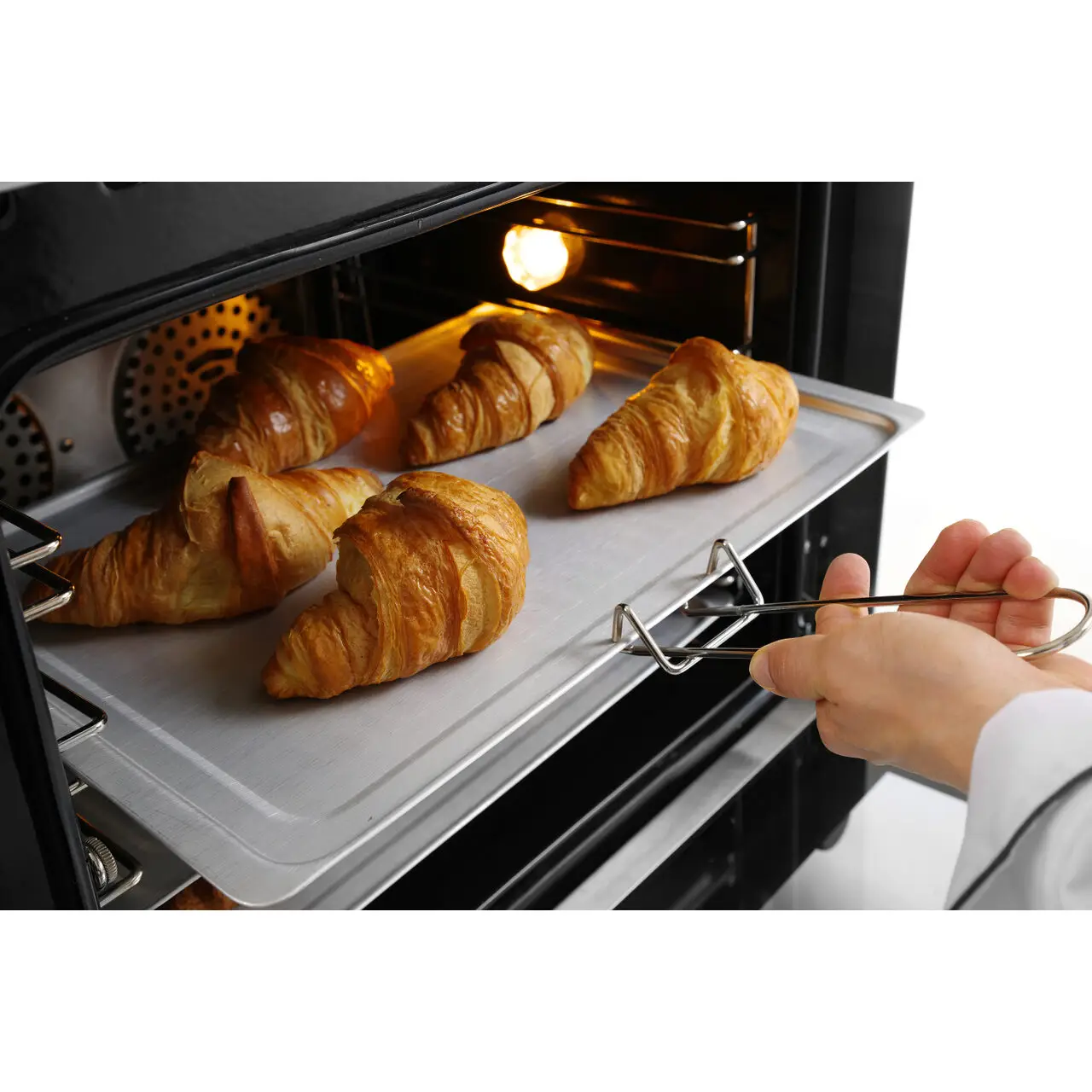Cuptor convectie Hendi H90, 4 tavi 438x315 mm incluse, 2 elemente incalzire, 2 ventilatoare, termostat reglabil 50-300 gr C, timer 0-120 min, 2670 W, 595x595x(H)570 mm - imagine 3